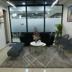 Fotos ilustrativas; no corresponden a este inmueble ficticio.